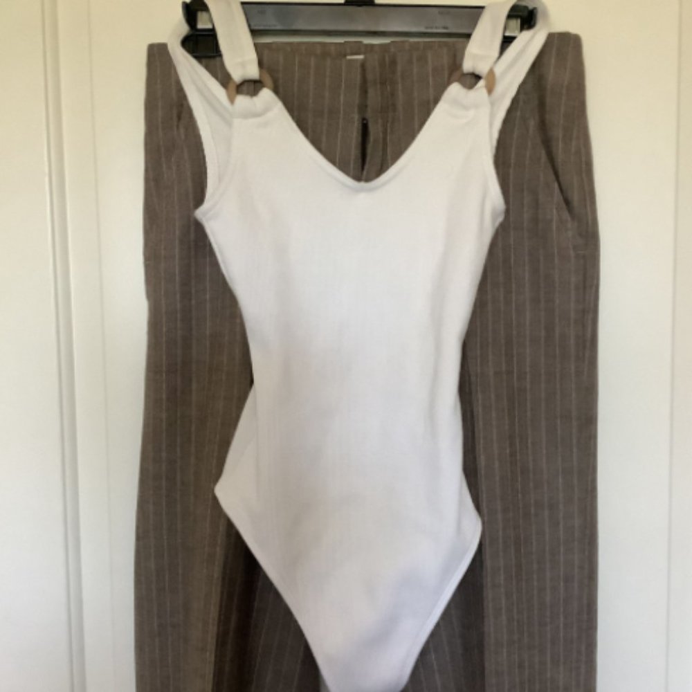 Banana Republic pants Size 0 & Ambercombie & Fitch body suit Size XS